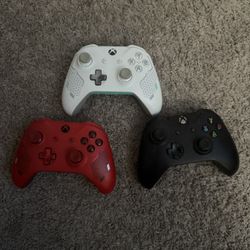 Xbox One Controllers