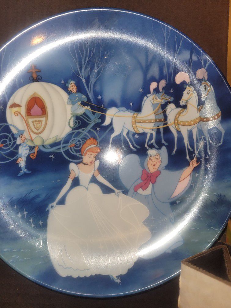 Disney Collectors Plate Cinderella "Bibbity Bobbity Boo"