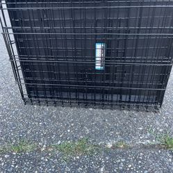 Small Black Wire Dog Crate New Condition
