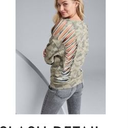 VENUS Slash Detail Sweatshirt (Camo/Olive)