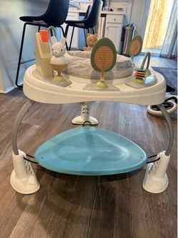Baby activity center