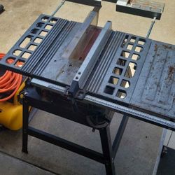 Skilsaw 10" table Saw