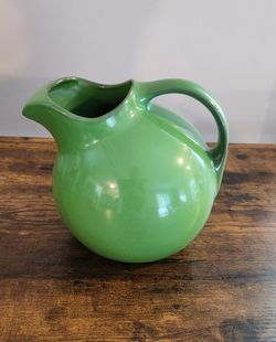 Vintage Green MCM Hall Ball Jug Pitcher Ice Lip 633