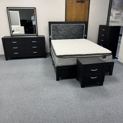 Furniture bedroom set