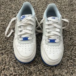 Air Force 1 ( Size 5.5y/ 7 Womens)