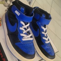 Boys nikes. 