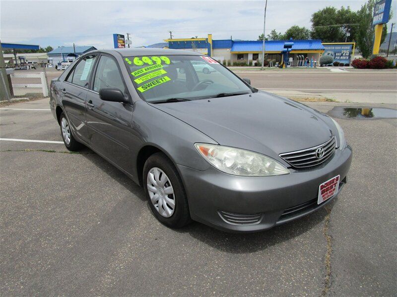 2006 Toyota Camry Standard
