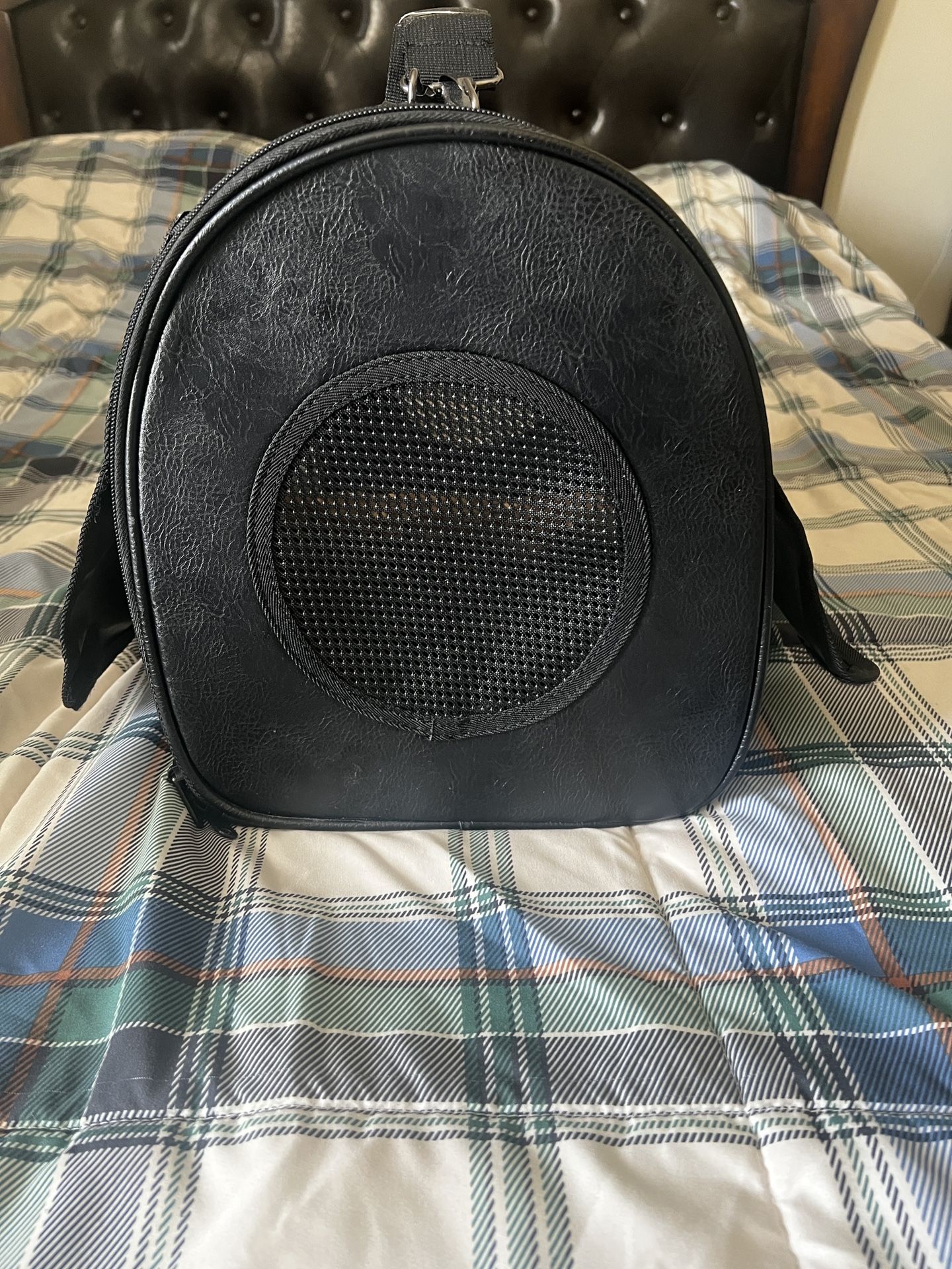 Double Door Bird Carrier