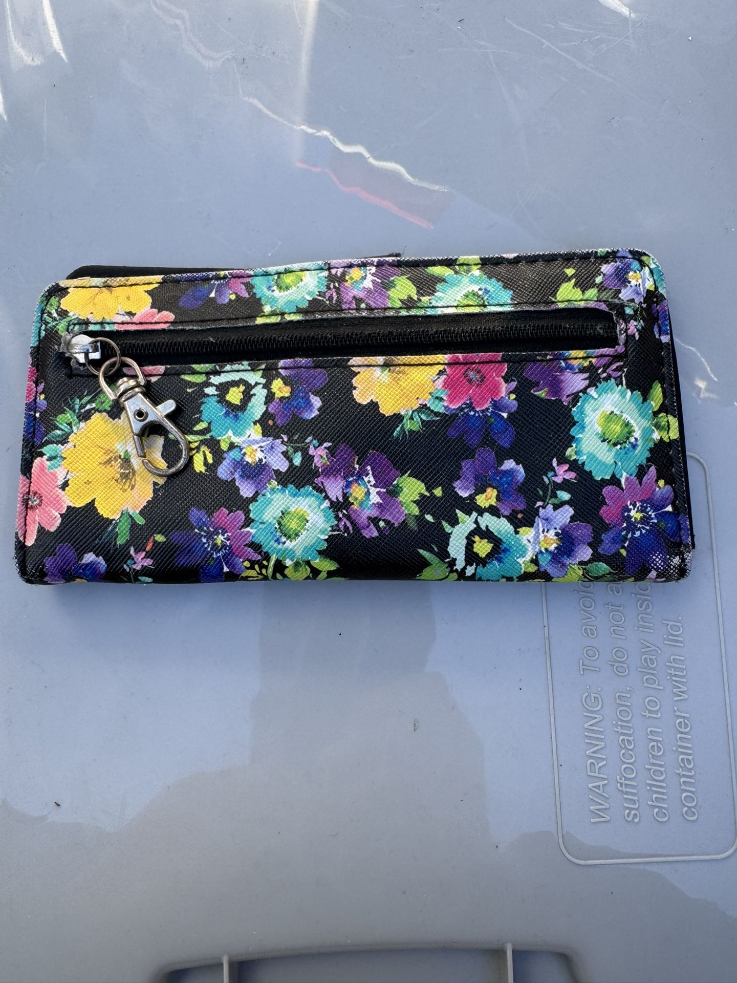 Floral Woman’s Wallet 
