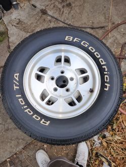 Bf Goodrich..235/60/r14..like New..200$ Set Of 3