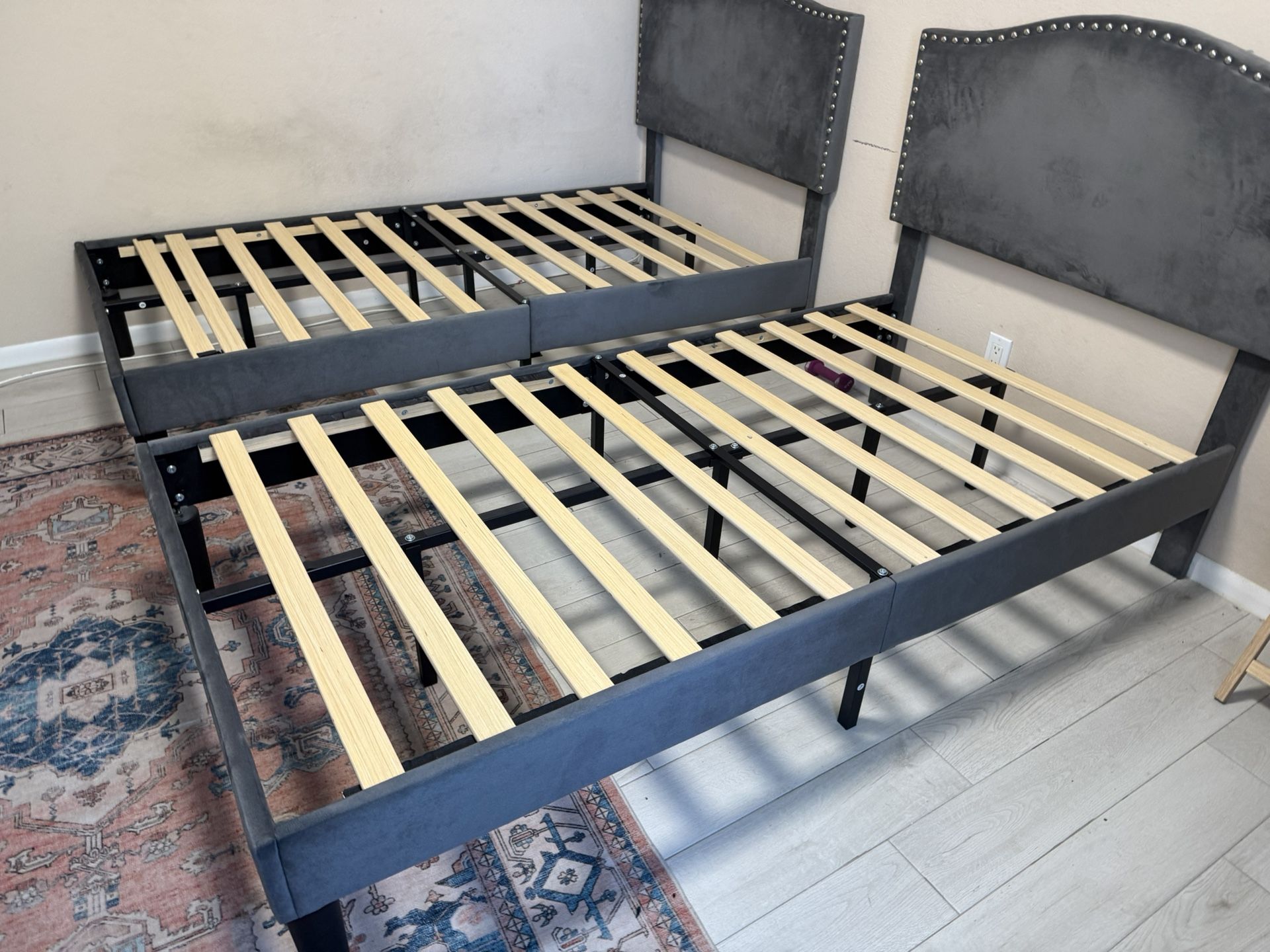 Two Twin Beds 