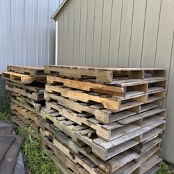 Pallets - All Very Good Condition *Free*
