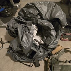 Queen Blow Up Mattress With Built In Air Blower. 