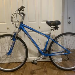 Raleigh Detour 4.0, great condition, for rider 5’4-5’9, shimano 24 speeds. Comfortable Seat. Just tuned up. No issues.