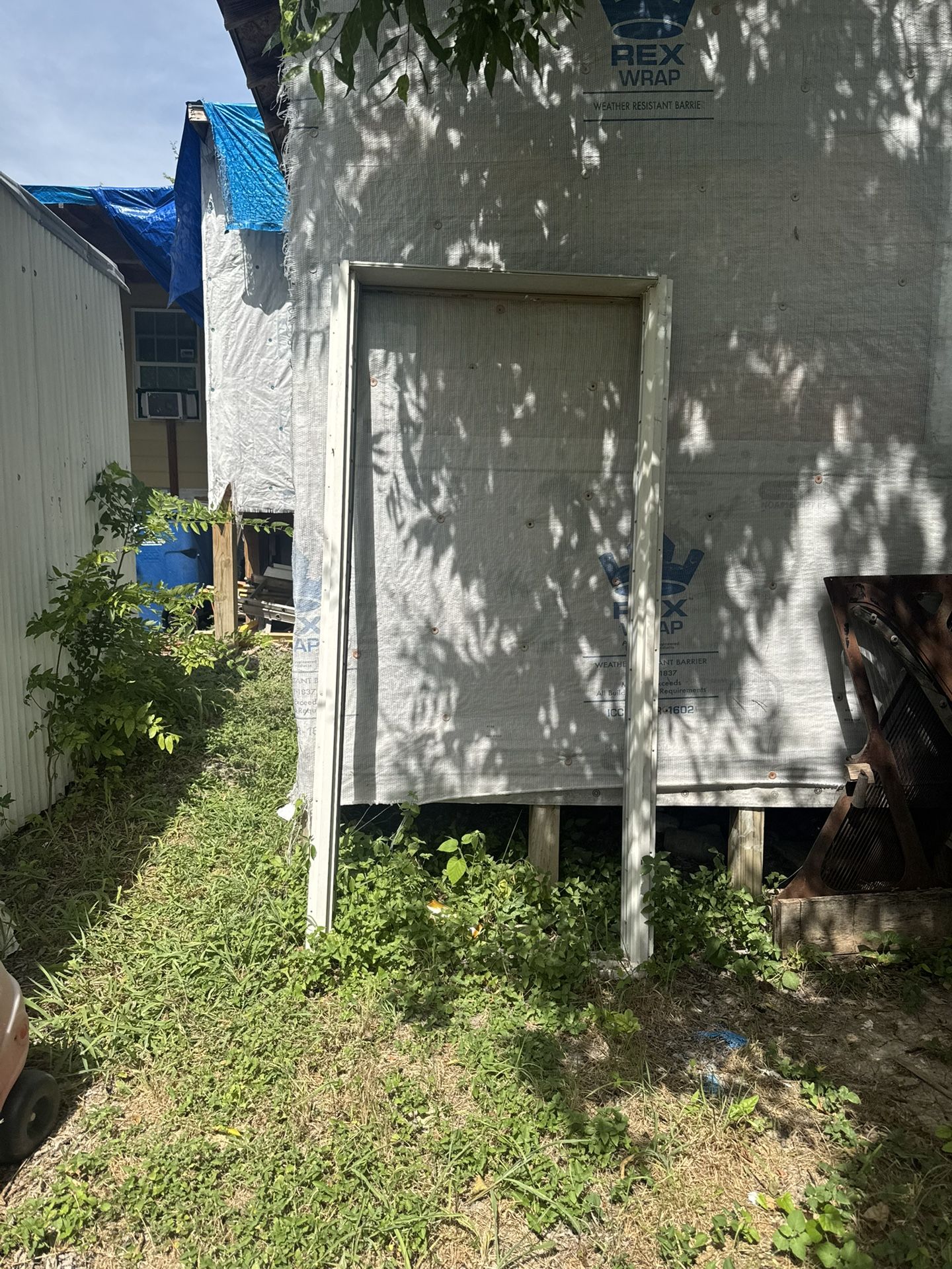 Door frame 6 ft 10 in x 3ft 3in