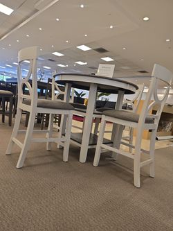 5 pc set table with 4 chairs