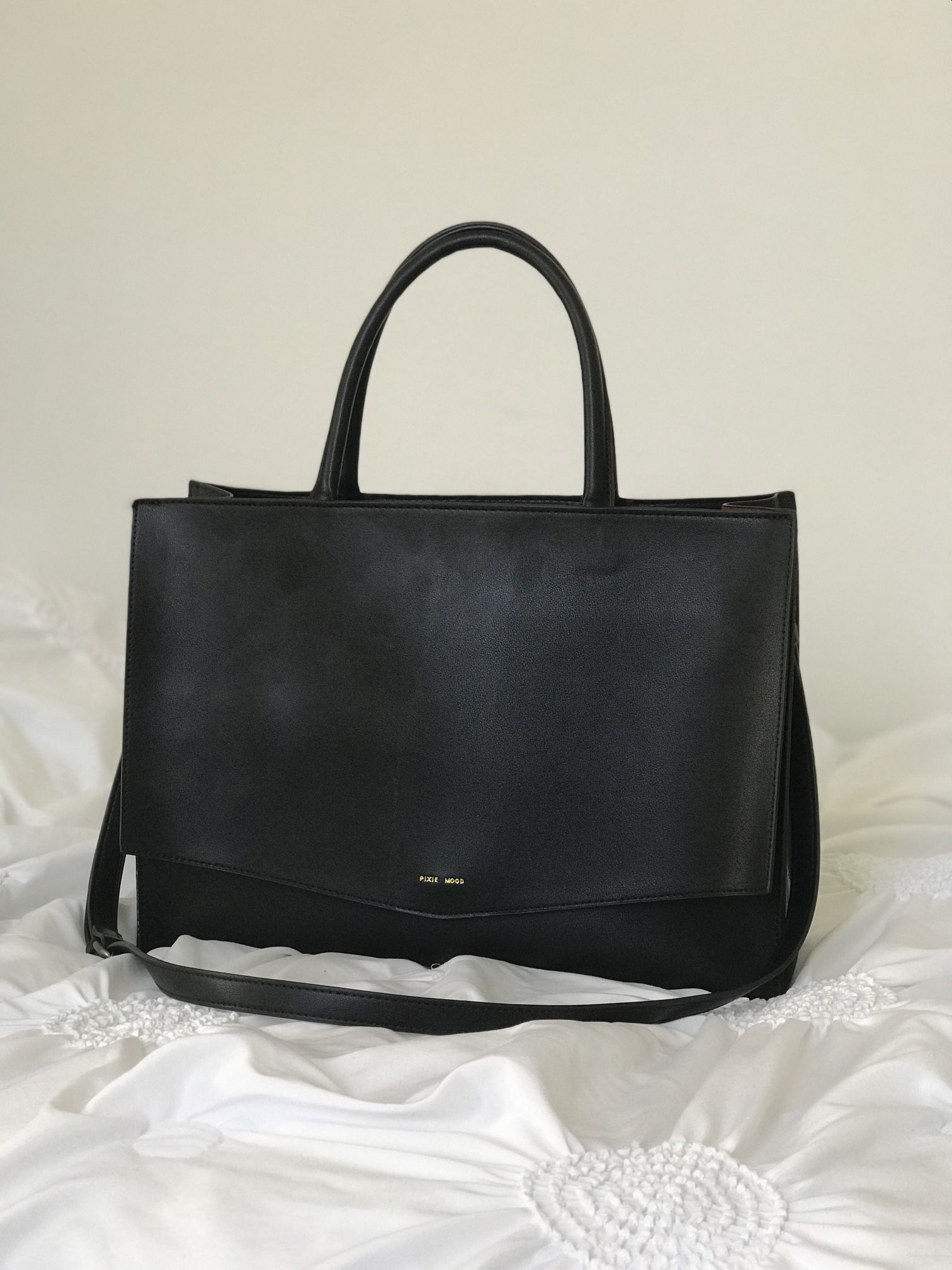 Black Pixie Mood Caitlin 15.5 x 11.5 Vegan Leather Large Tote Bag