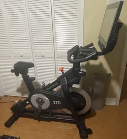 Nordic Track Commercial S22i Studio Cycle
