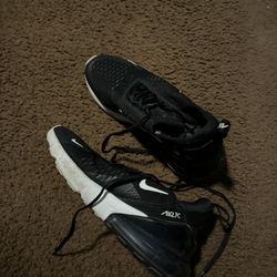 Nikes Women Shoes