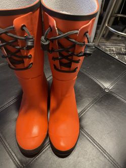 Gorgeous orange and black rain Boots 