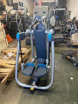 Precor 835 AMT With Open Stride 