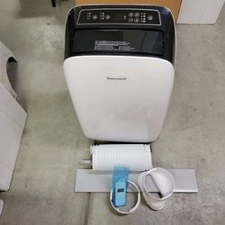 Honeywell 12,000 BTU portable air conditioner AC