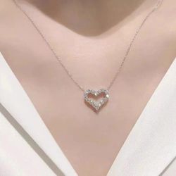 Simple hollow love light luxury niche high-end