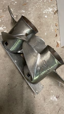 Props.  Lazer 2. 17 Pitch. Left And Right On Plate 