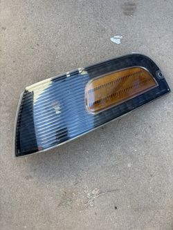 Crown Victoria Corner Light