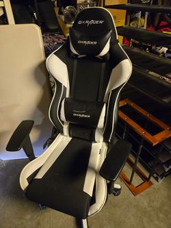 DXR racer gaming chair