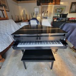 1979 Kawai KG-1C,
Beautiful Condition, 
Pro delivery & tuning INCLUDED!
(PRICE IS NEGOTIABLE)