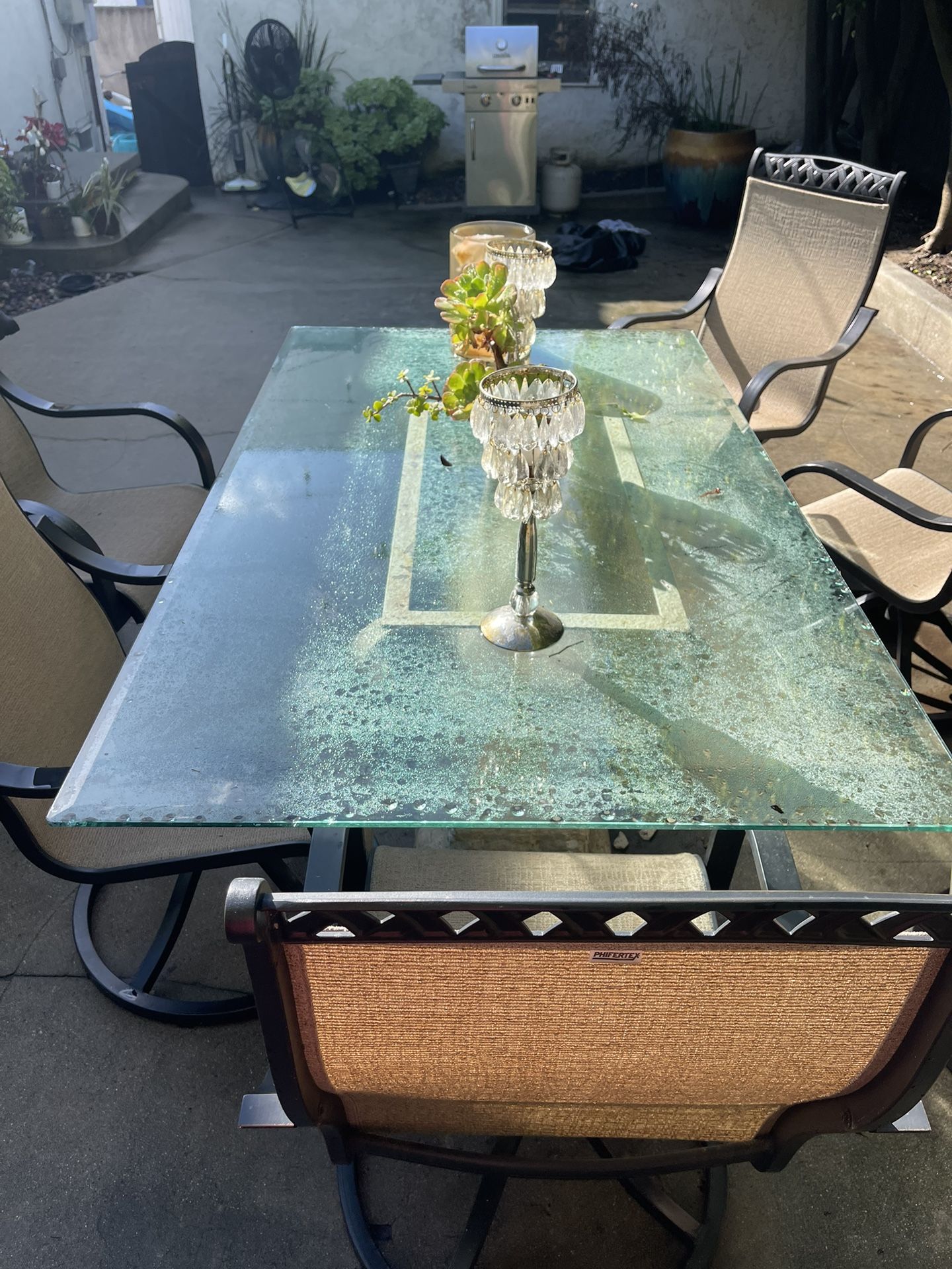 Soild Glass Need Picked Up