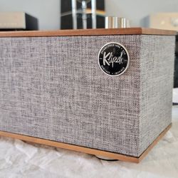 Klipsch Heritage Wireless Bluetooth One II Tabletop Stereo Walnut