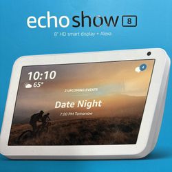 ECHO SHOW 8 & SMART PLUG