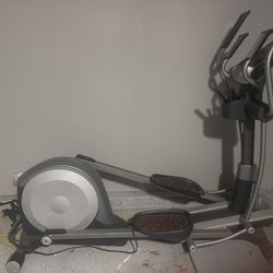 Proform 14.0 CE Elliptical Cross trainer 