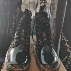 Doc Martens Zavala Patent Lamper Women's  Boots