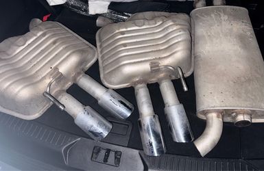 2021 Ford Explorer ST factory mufflers