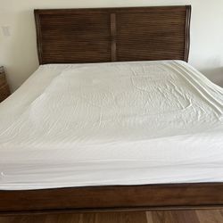 Ethan Allen Cayman Bedframe King Size 