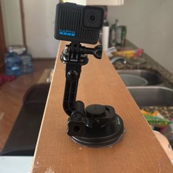 Go Pro Hero (with Car Mount)