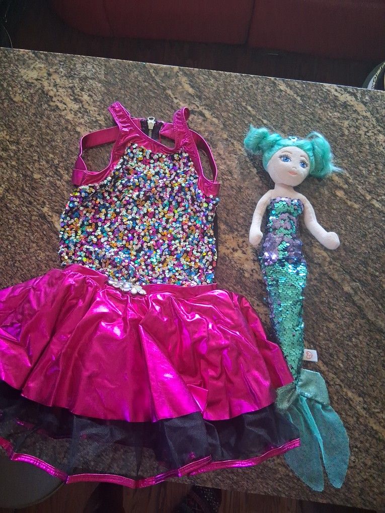 Revolution Sparkly Mermaid Dress w Doll