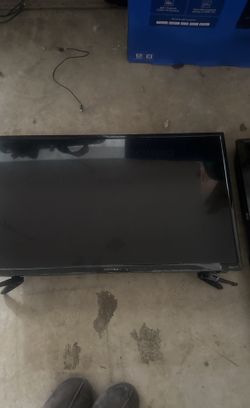 Insignia Roku 32”