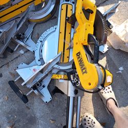 DeWalt Miter Saw 