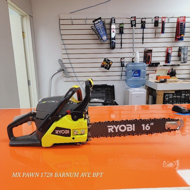 Ryobi RY3716 16in 37cc 2-Cycle Gas Chainsaw