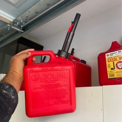 Gasoline Can 1gallon And 2 Gallon