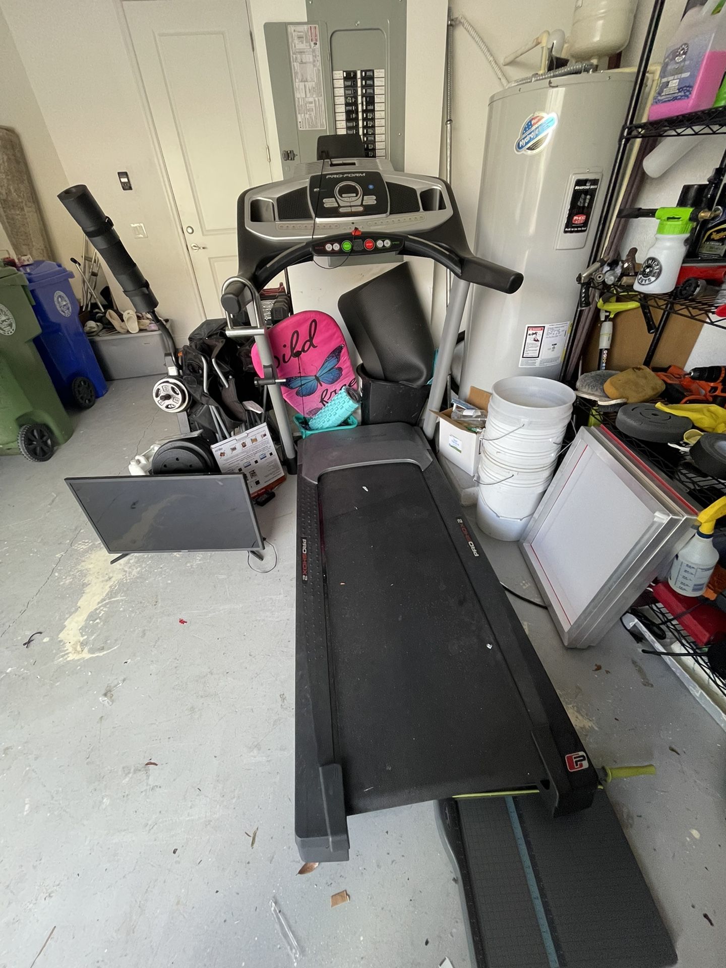 Pro form Pro Shox 2 Treadmill for Sale in Pembroke Pines FL OfferUp