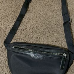 Michael kors Small Leather Sling Pack 