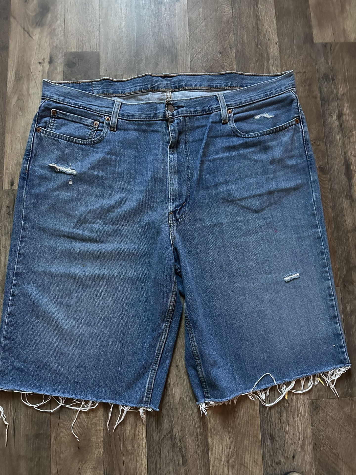 Levi’s Dark Wash Denim Jorts
