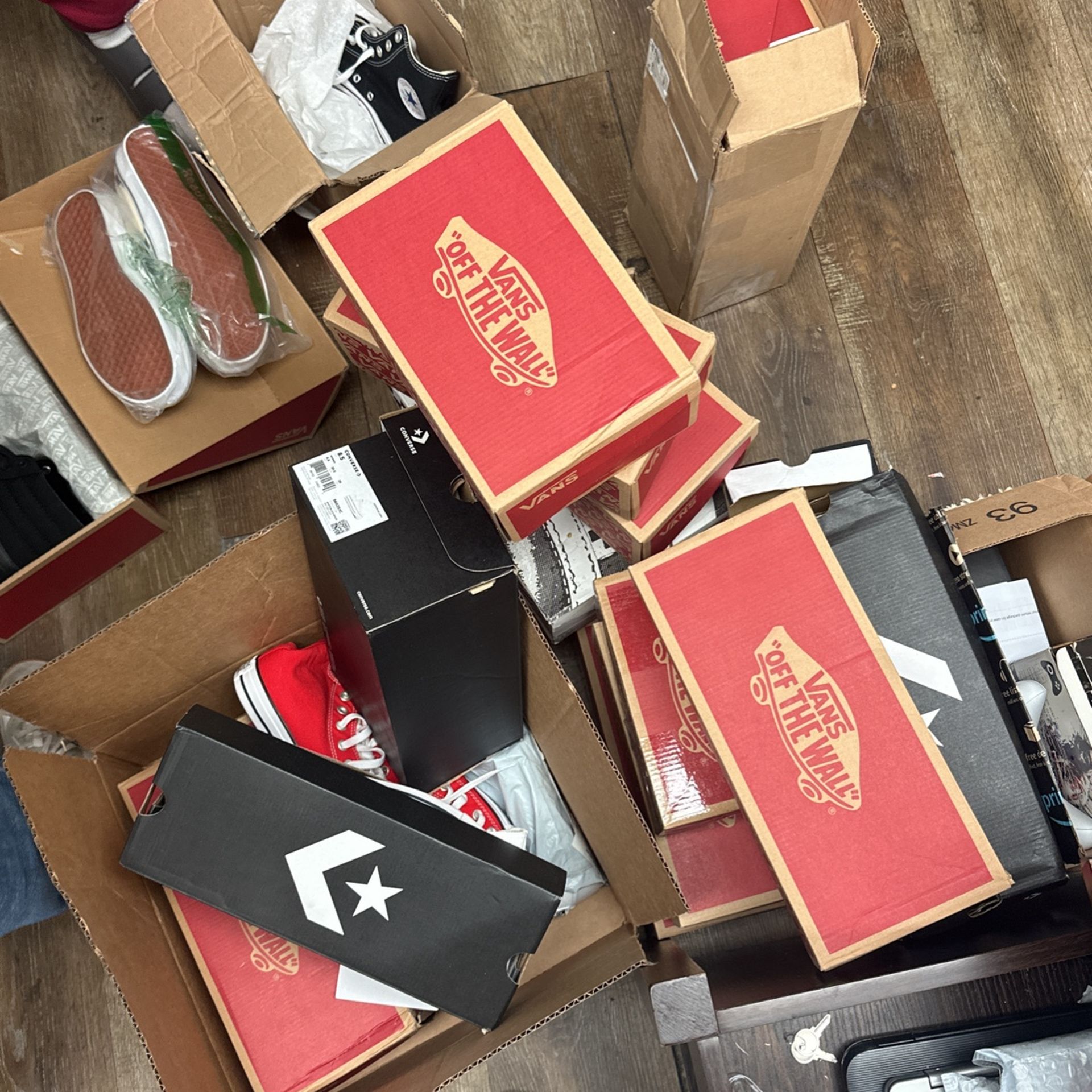 Amazon Returns Vans And Converse/pick Your Size/local WH for Sale in