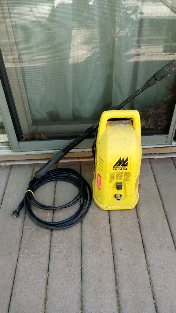 McCulloch Electric Pressure Washer