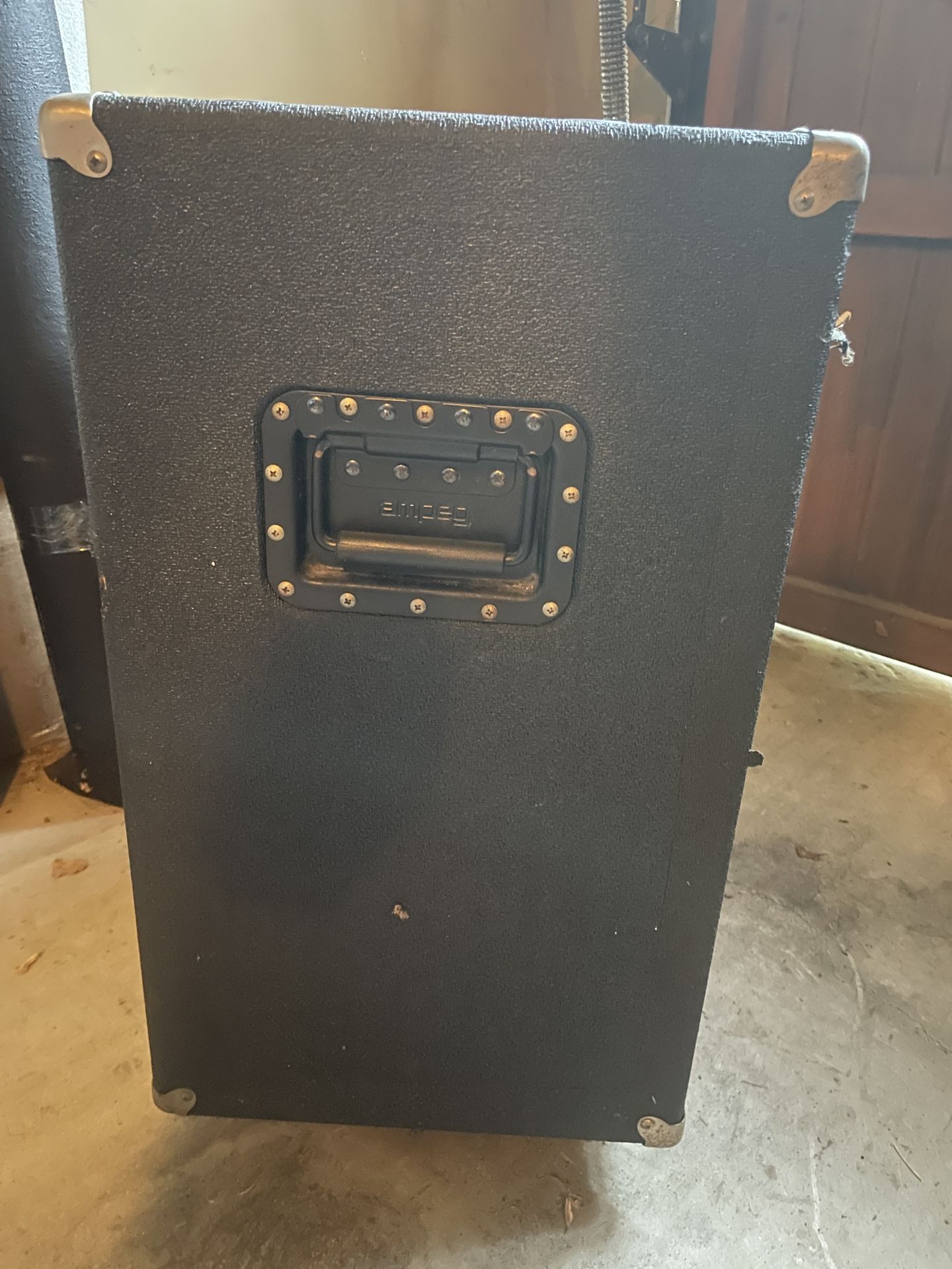 ampeg-svt-18e-175rms-8ohm-18-usa-speaker-cabinet-for-sale-in-los